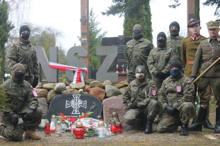 pomnik nsz 3