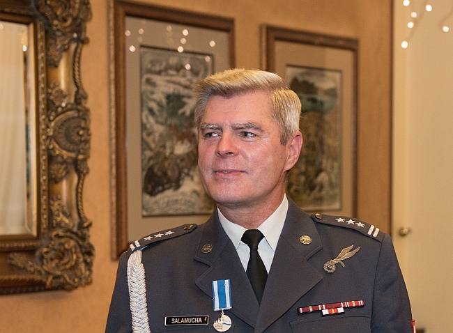 honoris gratia