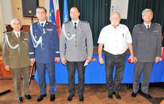 Porcelanowe Krzyże „Za Zasługi dla Klubów Żołnierzy Rezerwy” otrzymali :      1.     nadinsp. Piotr Mąka – Komendant Wojewódzki Policji w Poznaniu   2.     insp. Robert Kasprzyk- Komendant Miejski Policji w Poznaniu  3. Zygmunt Adamski– wieloletni członek Poznańskiego Klubu Płetwonurków  LOK „Delfin”