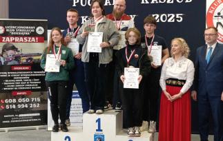 Dekoracja zawodników Kpn MIX