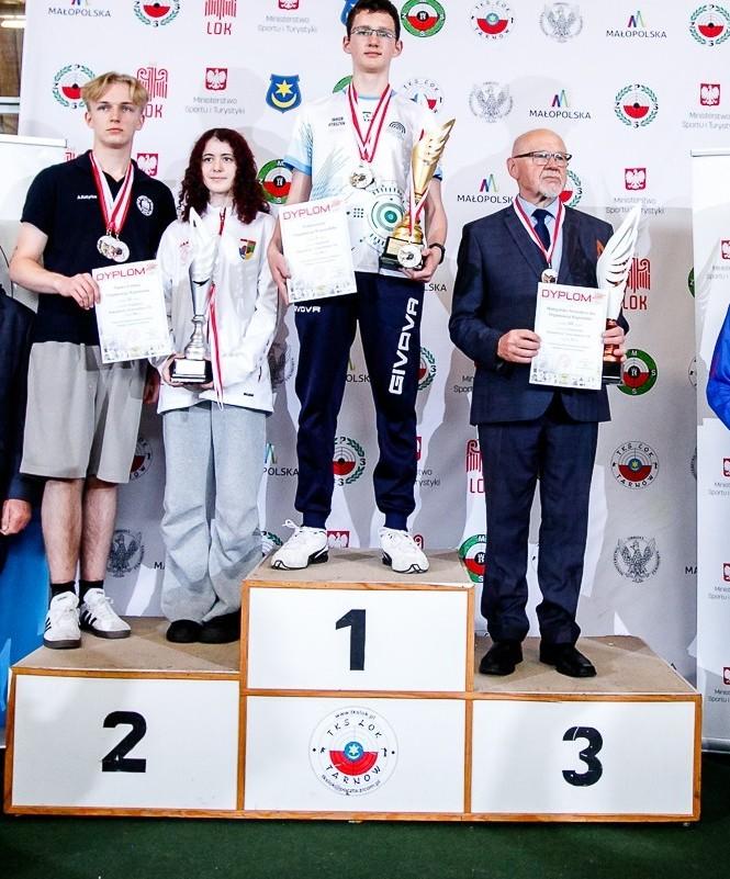 Przedstawiciele regionów / woj .na podium