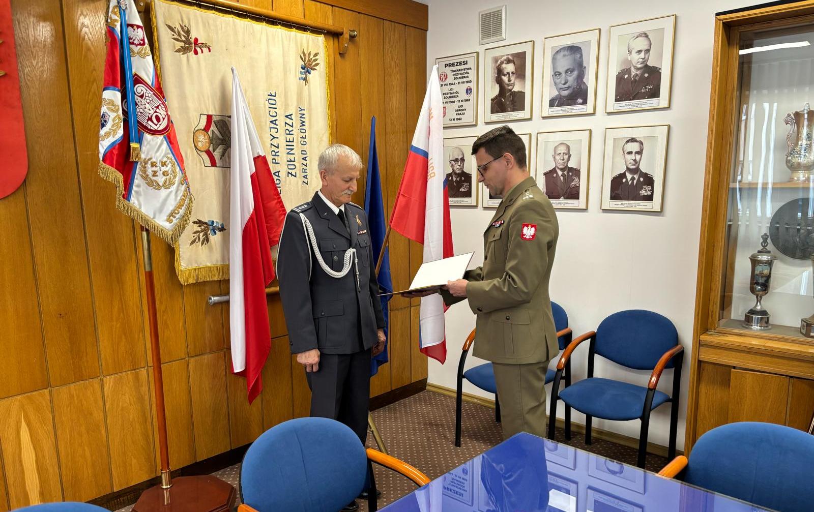 wreczenie aktu mianowania